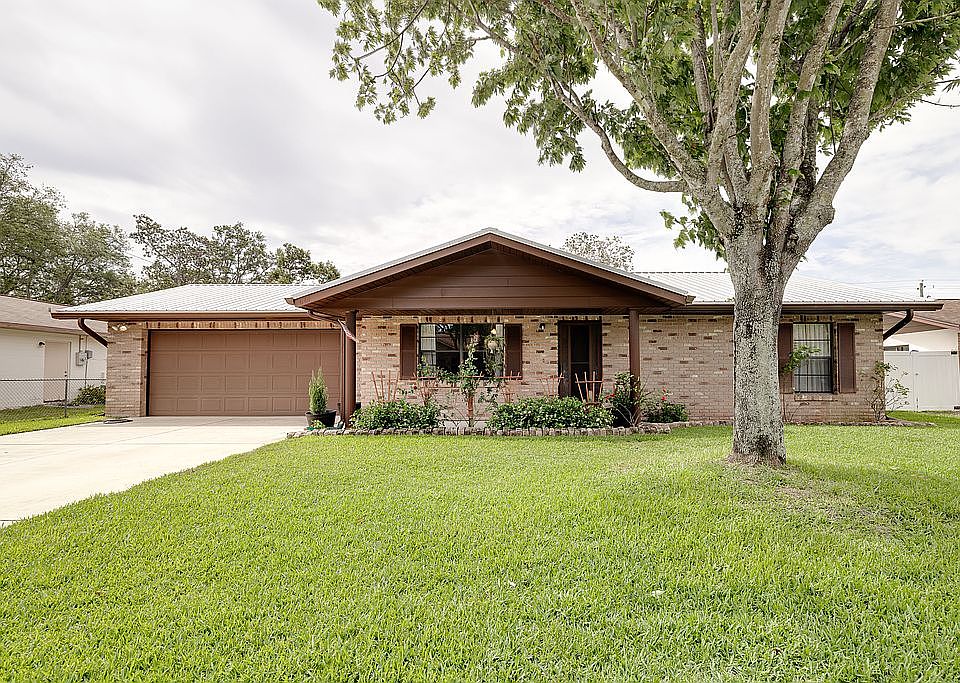 1st image of 684 Branch Dr