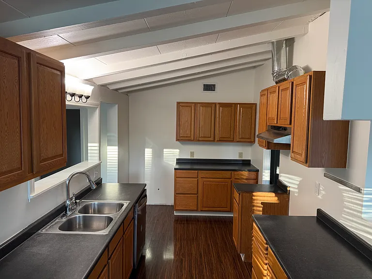 1157 E Lemon Ave — Photo 2