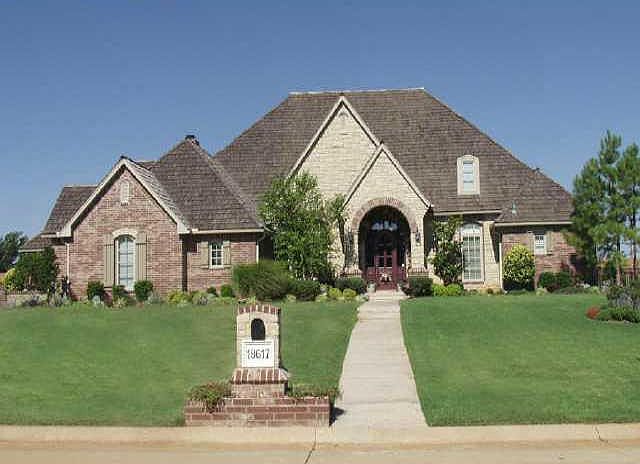 1st image of 18617 Wolf Creek Dr