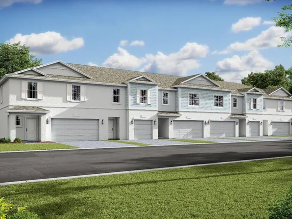 608 NE Waters Edge Ln, Port Saint Lucie, FL 34983