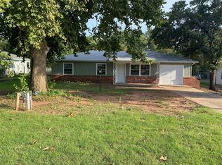 9104 NE 3rd St, Midwest City, OK 73130