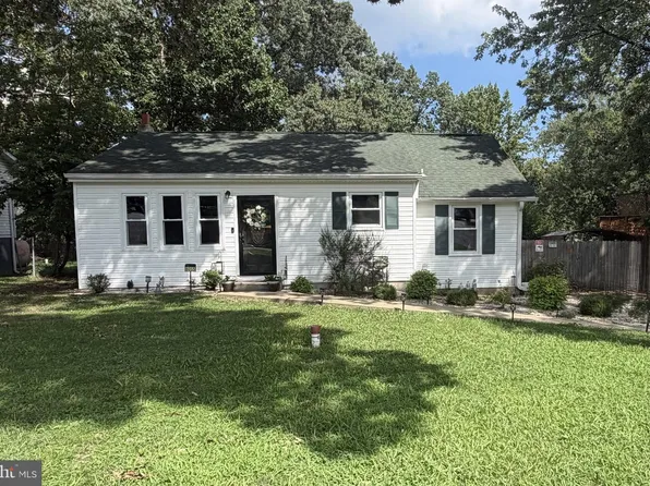 8055 Maywood Ave, Pasadena, MD 21122