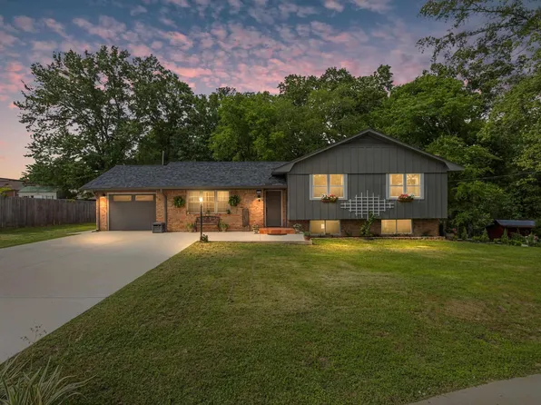 308 Crista Cir, Gardendale, AL 35071