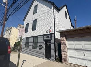 190 8th St FLOOR 2, Passaic, NJ 07055
