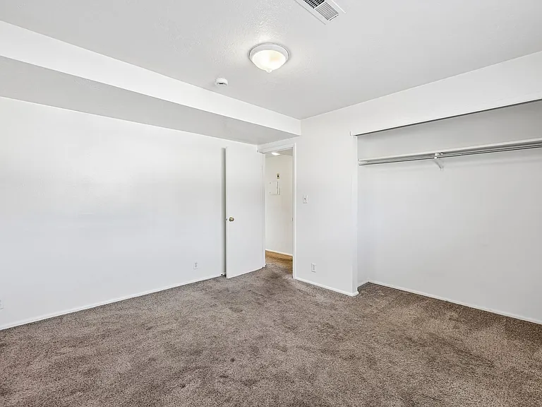 Grandview Manor — Photo 48