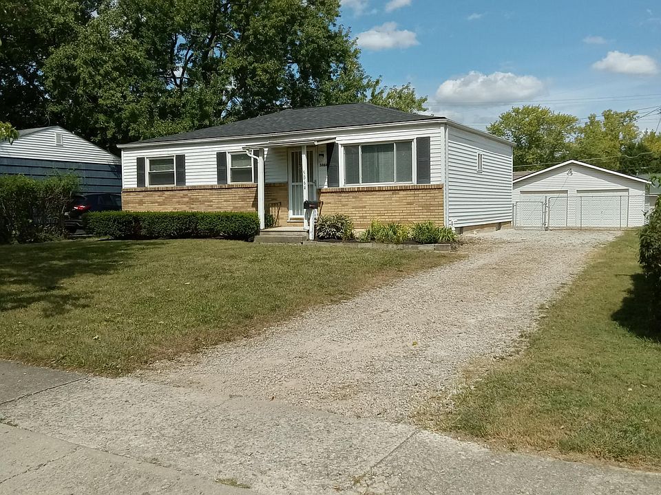 Front entry and driveway