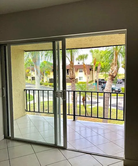 13716 SW 90th Ave #G — Photo 17