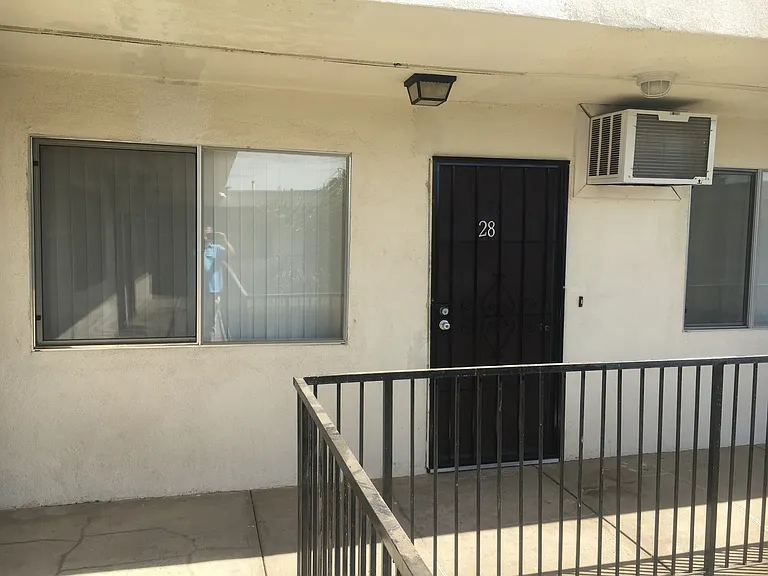 Cedarwood Apartments — Photo 10