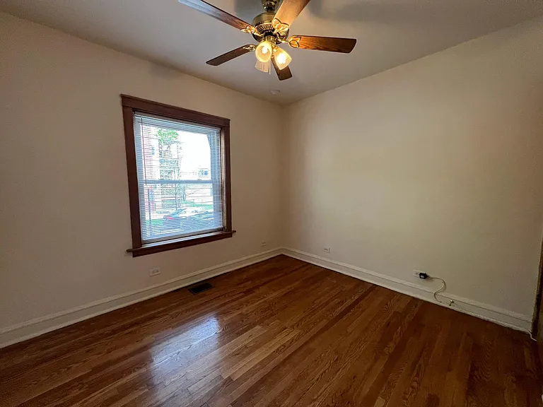 1535 West Addison — Photo 100