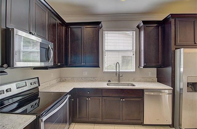 Beautiful new kitchen with slow close wood cabinets and beautiful granite counters