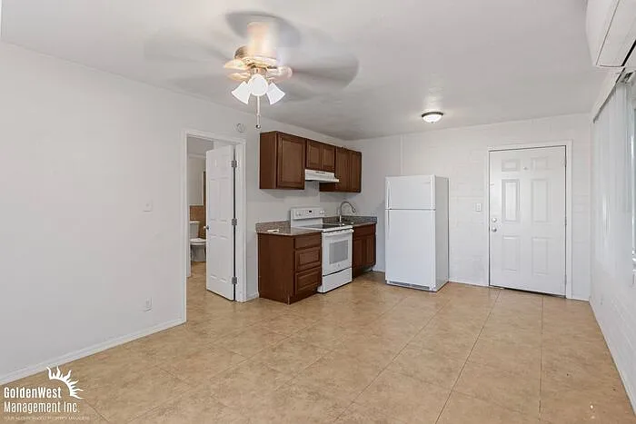 8827 N 3rd St #20 — Photo 4