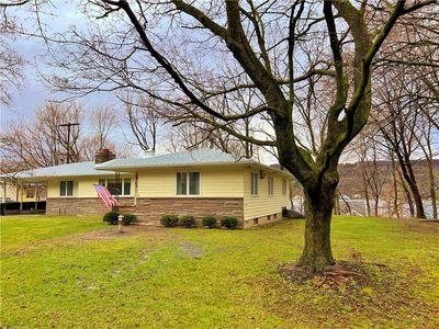823 E Lake Rd, Penn Yan, NY, 14527