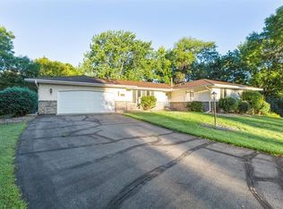 4383 Sequoia Dr, Eagan, MN 55122