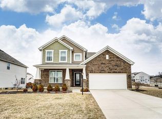 1564 Stonebury Ct, Xenia, OH 45385