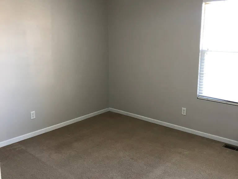 2605 Widaman St — Photo 8