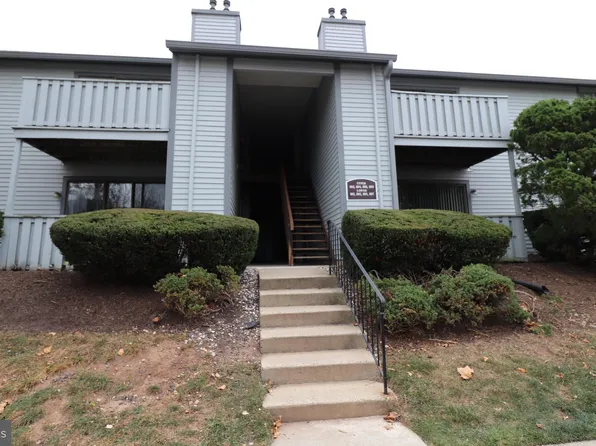 802 Poplar Ct, Lansdale, PA 19446