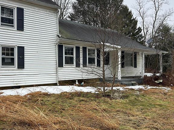 2nd image of 121 E Union Valley Road