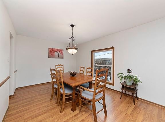 5th image of 13741 Woodridge Ln