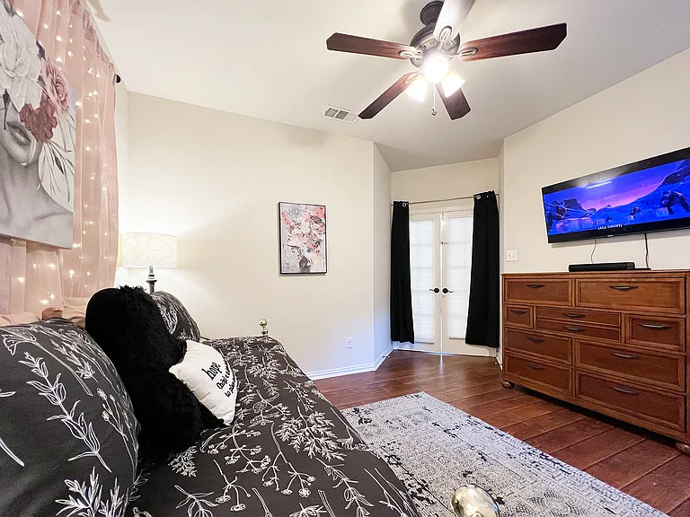 1110 Rushmore Dr — Photo 33