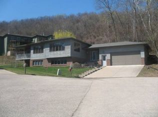 76 Rodeo Dr, Winona, MN 55987