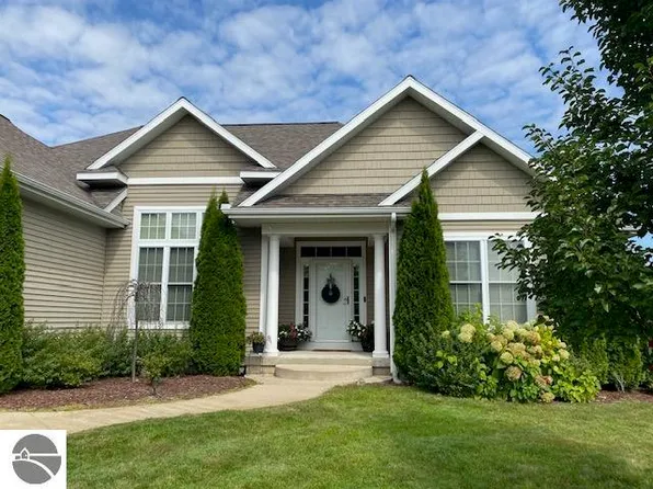 2939 Ridge Trail Dr, Traverse City, MI 49684