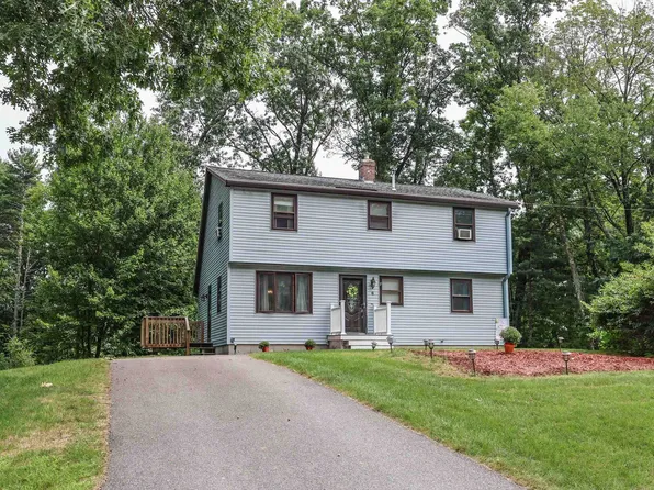 6 Terra Lane, Hudson, NH 03051