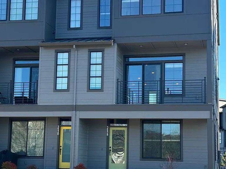 5133 SE Davis Rd — Photo 1