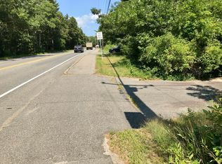 988 Falmouth Rd, Mashpee, MA 02649