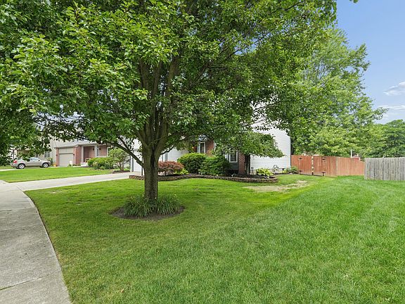 3rd image of 470 Pruden Dr