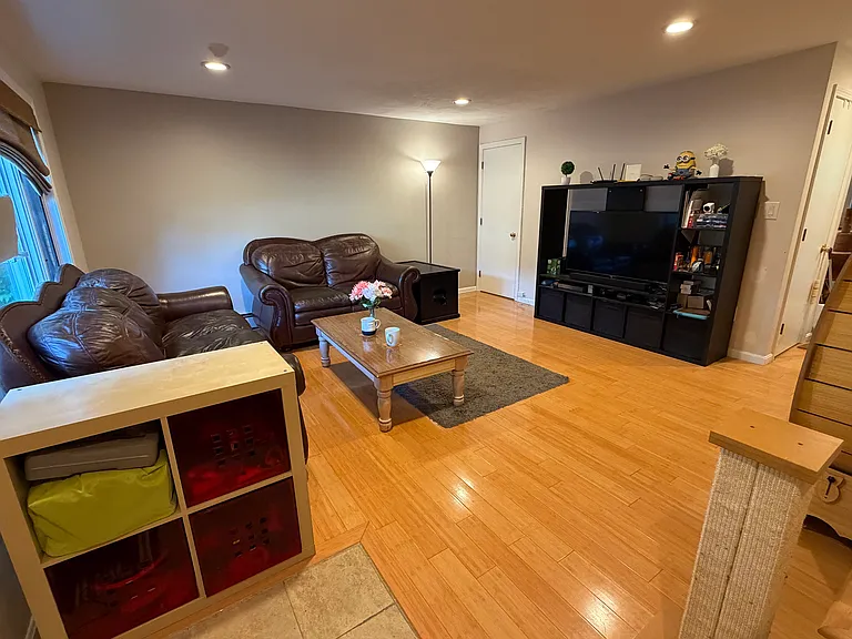 28 Wallace Cir — Photo 4