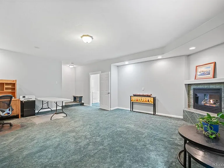1641 Ames Ct — Photo 12