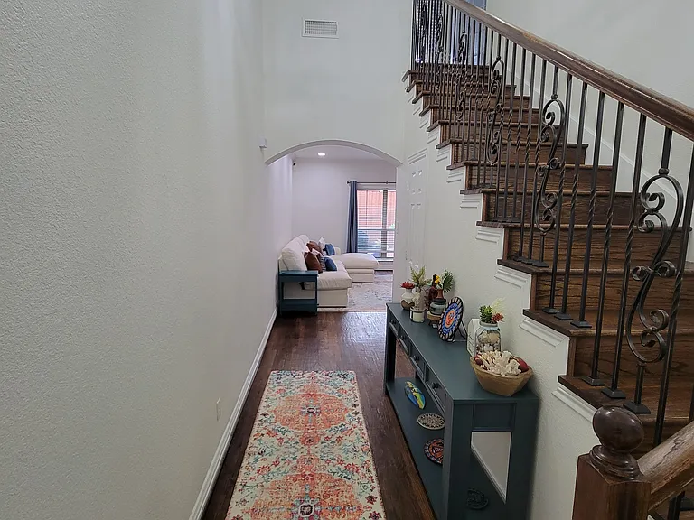 4263 Towne Lake Ct — Photo 4