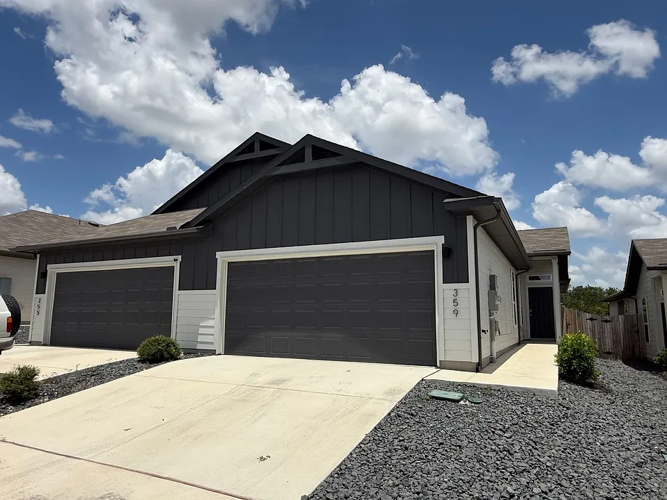 359 Nespral Dr