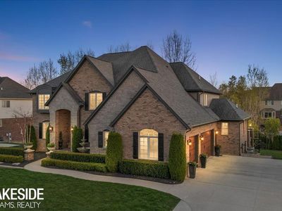 6132 Shadydale Dr, Shelby Township, MI, 48316