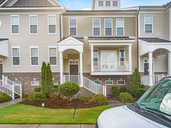 8002 Reedybrook Crossing