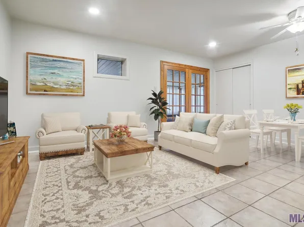 4353 Greenleaf Ave, Port Allen, LA 70767