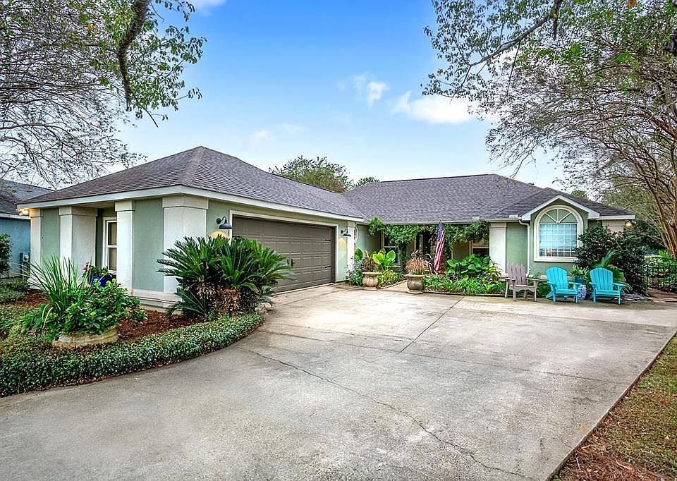 1st image of 129 Villa Rd