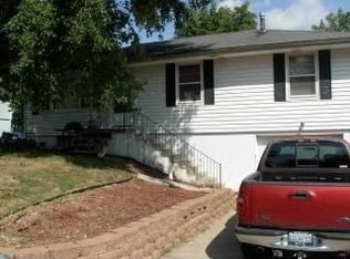 212 N 9th St, Odessa, MO 64076