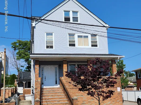 137 Sand Ln, Staten Island, NY 10305
