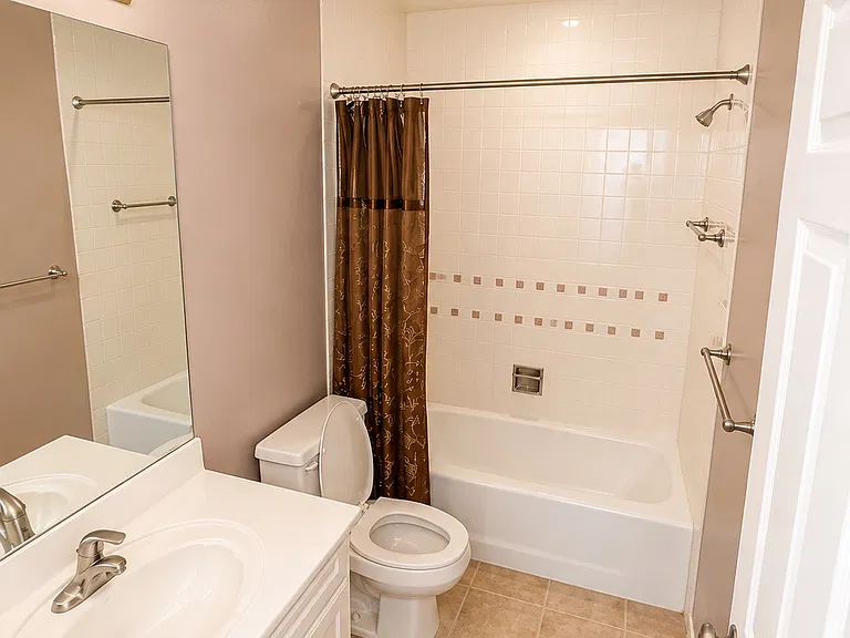 26 Stratford Hall Cir — Photo 12