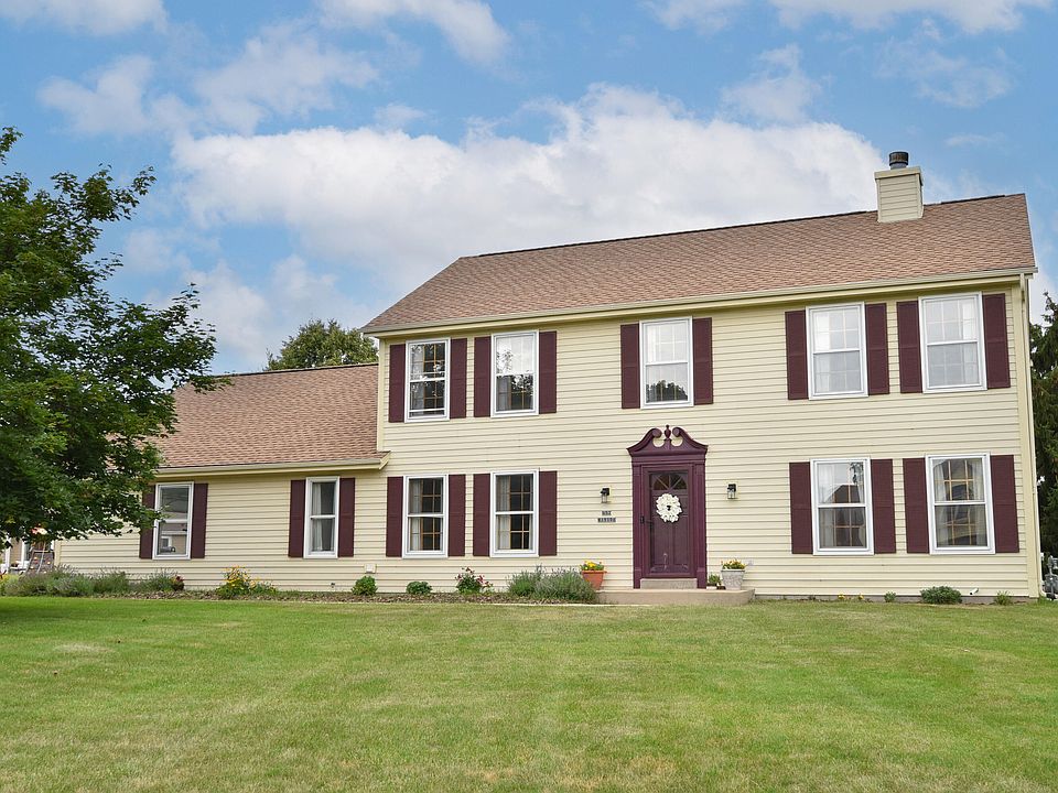 1st image of N53W15196 Glenmeadow Ct