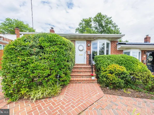 100 S Jenkins St, Alexandria, VA 22304