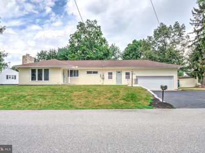 111 Lakeview Dr, Carlisle, PA, 17013