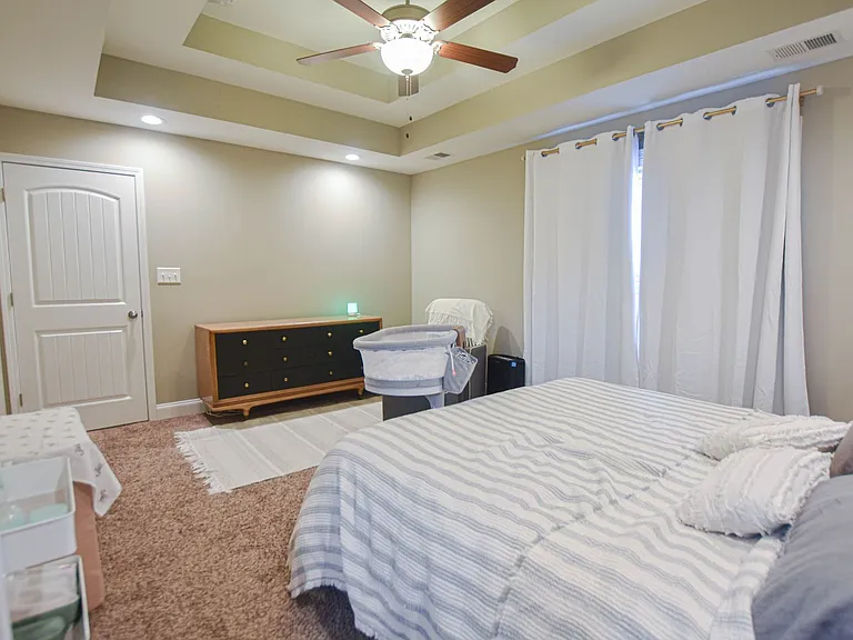 1048 Barnhill Rd — Photo 9
