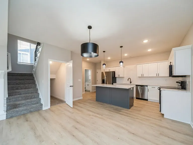 1012 Maple St #0 — Photo 5