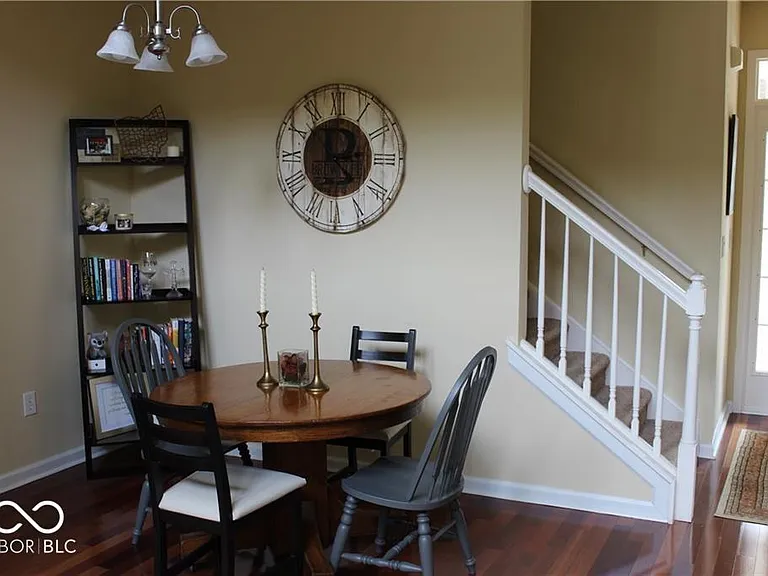 5664 Polk Dr — Photo 7