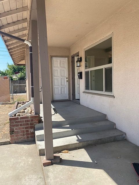1st image of 3048 E Princeton Ave #B