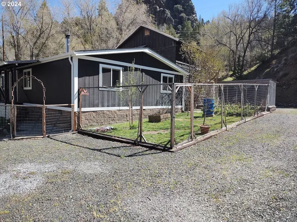 345 S Canyon City Blvd, Canyon City, OR 97820