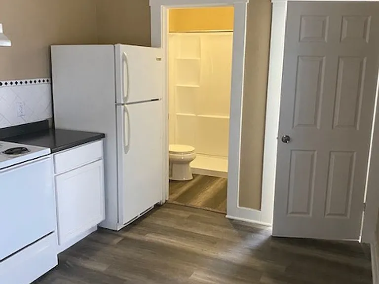 735 N Westmoreland Dr — Photo 9