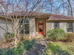 151 Acorn Aly, Columbus, NC 28722